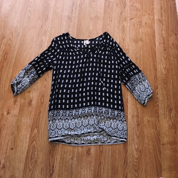 Patterned blouse, worn once - Picture 1 of 1